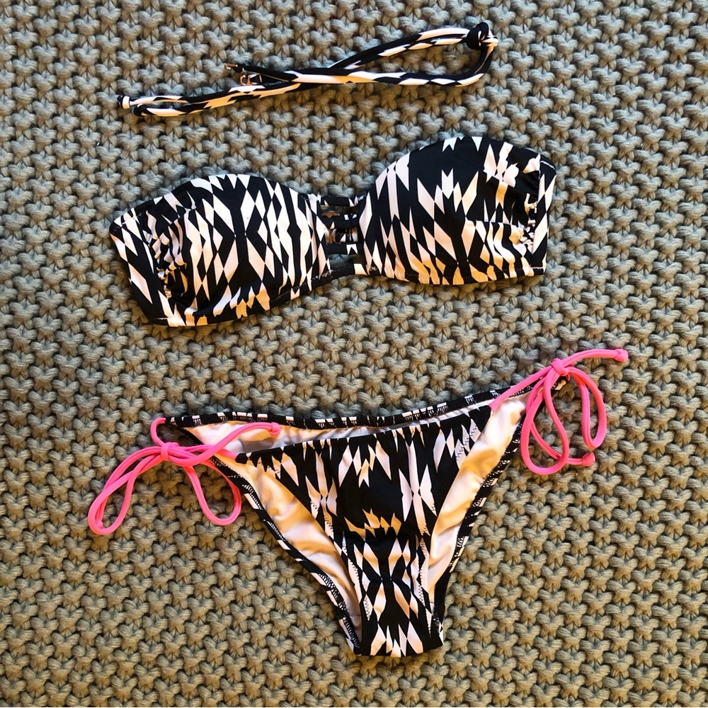 VS Teeny Bikini